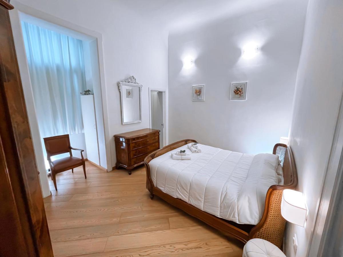 Luxury Bnb Dedeo Apartment Bari Bagian luar foto