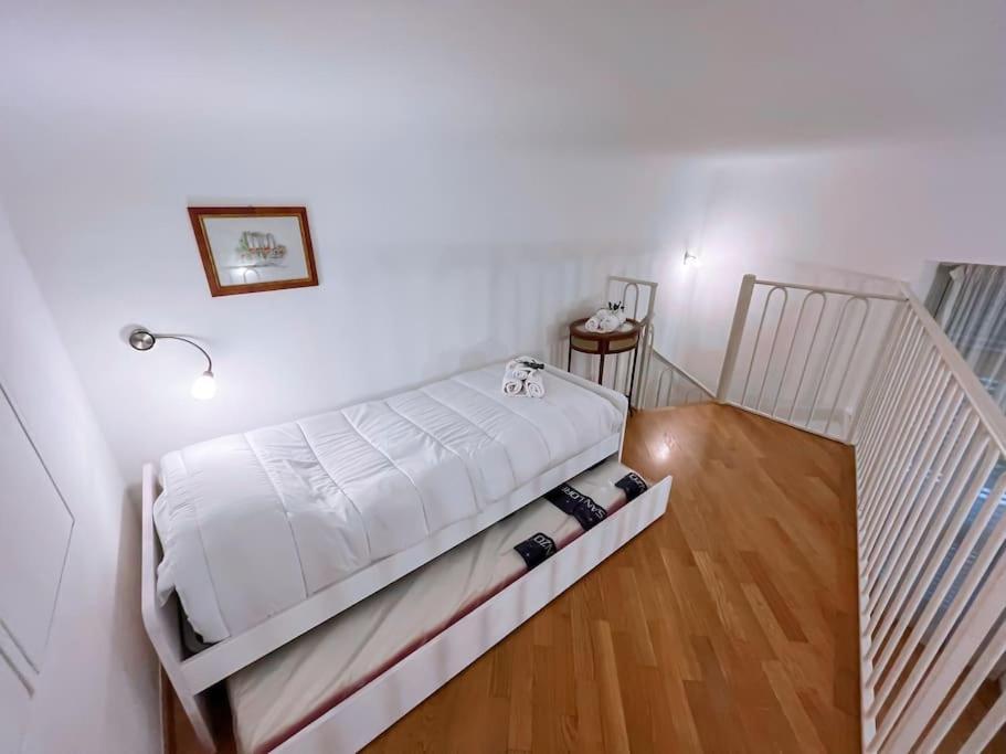 Luxury Bnb Dedeo Apartment Bari Bagian luar foto