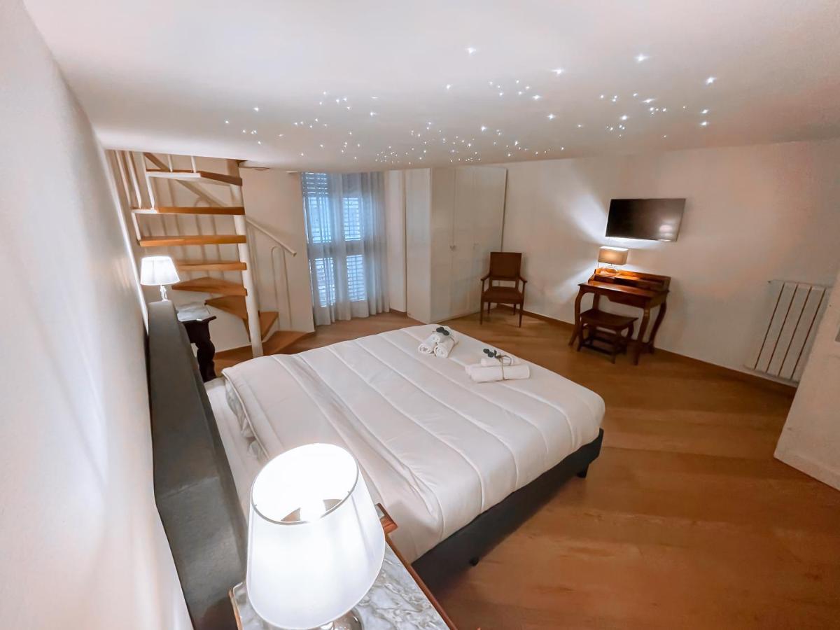 Luxury Bnb Dedeo Apartment Bari Bagian luar foto