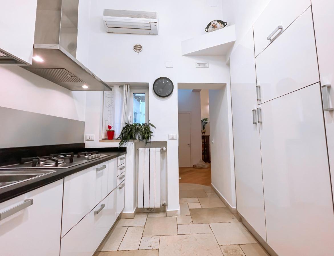 Luxury Bnb Dedeo Apartment Bari Bagian luar foto