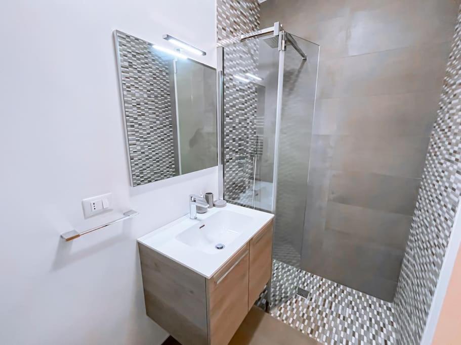 Luxury Bnb Dedeo Apartment Bari Bagian luar foto